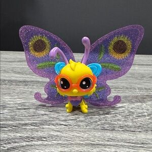 Littlest Pet Shop | Fancy Flutters: Jake Butterflew (3-69) - Toy Figure